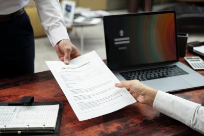 Registro Civil y Certificados: Guía Legal