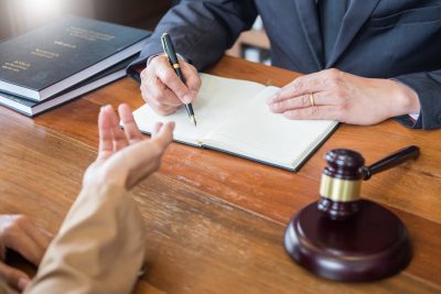 mejores abogados tributarios en Chile